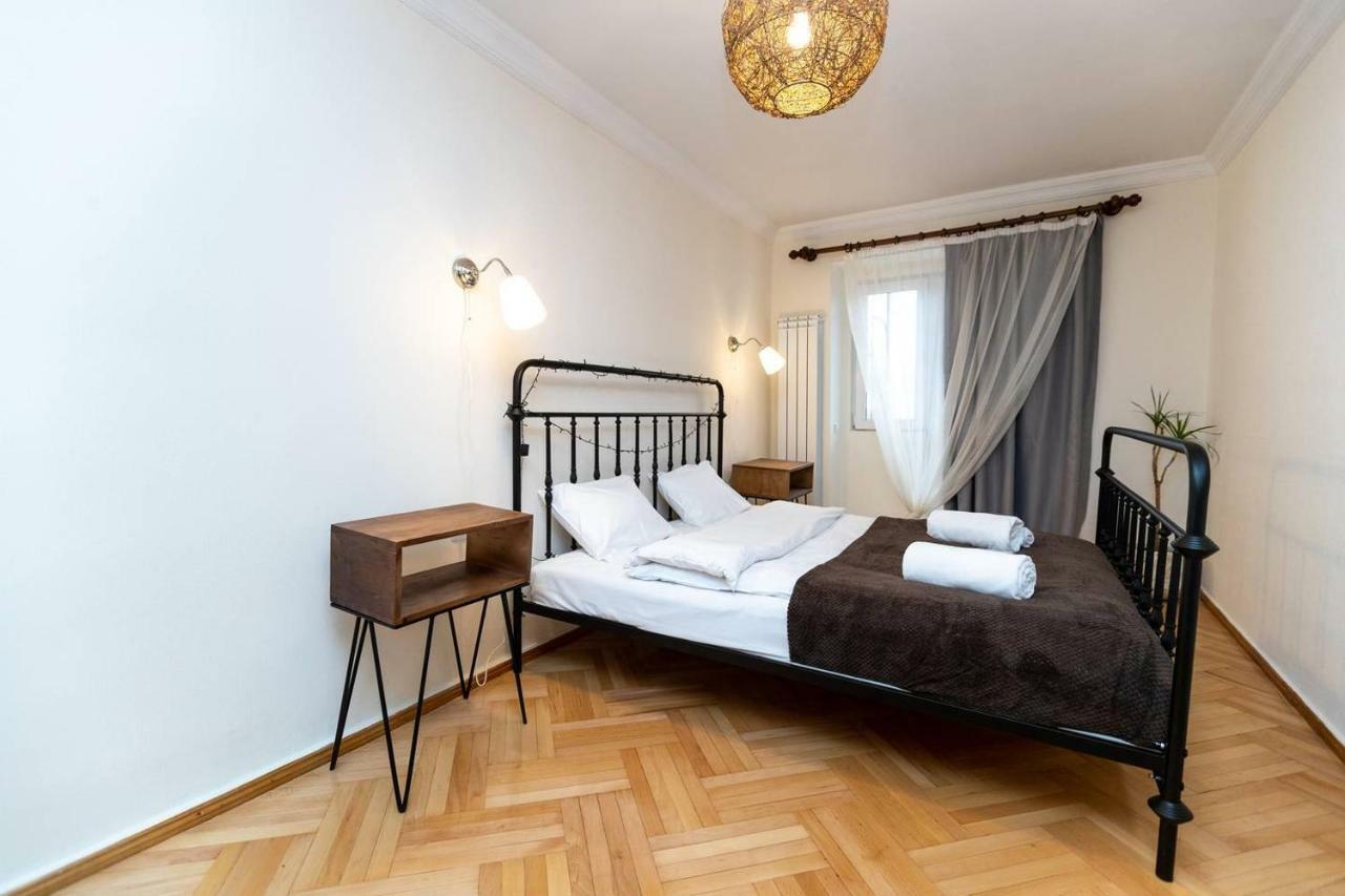 טביליסי Wehost Cosy Apartment מראה חיצוני תמונה