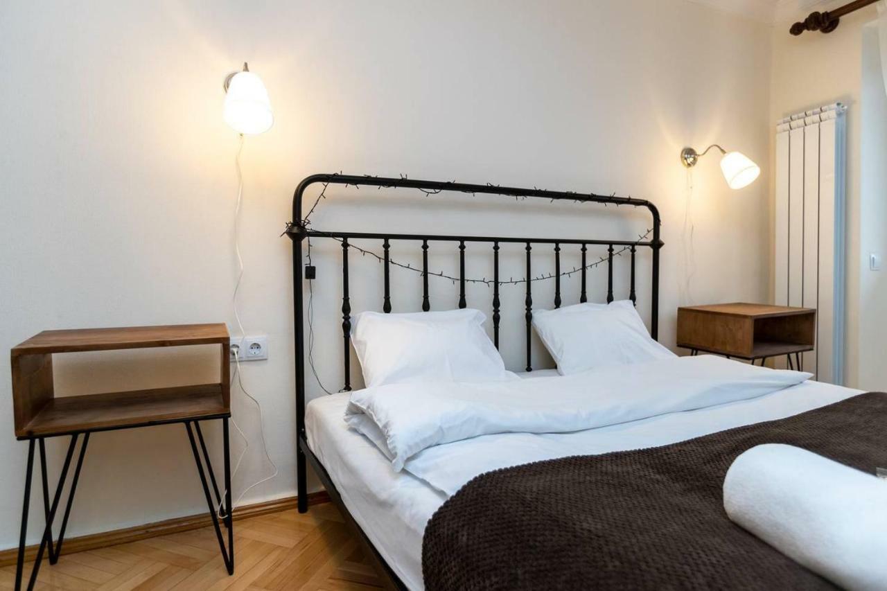 טביליסי Wehost Cosy Apartment מראה חיצוני תמונה